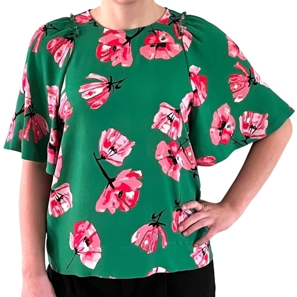 Who What Wear Short Bell Sleeve Floral Blouse - Green & Pink​​​​​​​​​​​​​